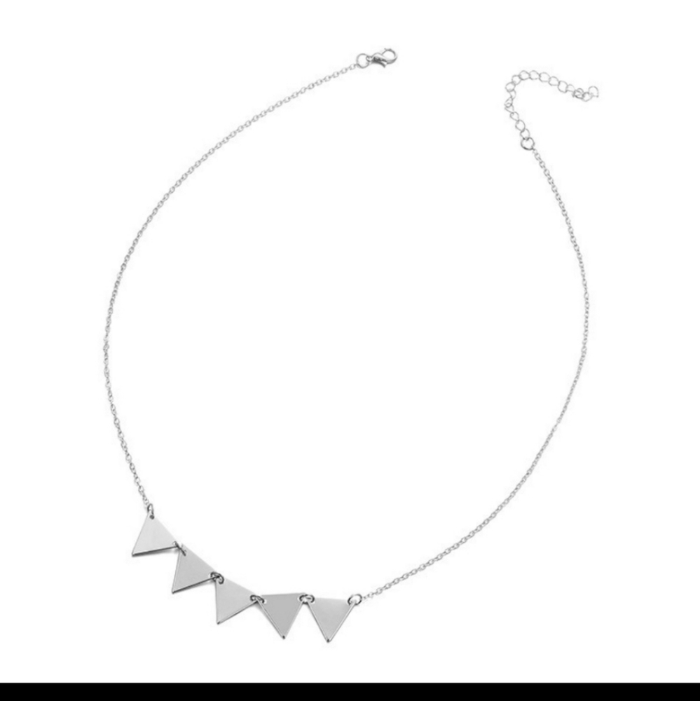 NEW Silver Triangle Chain Link Necklace - Picture 2 of 3